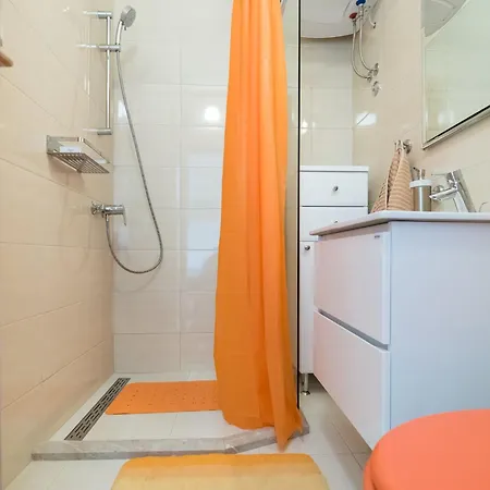 Apartment Pulastar - With Terrace *