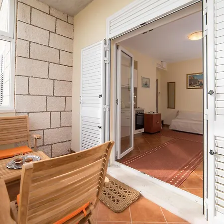 Pulastar - With Terrace