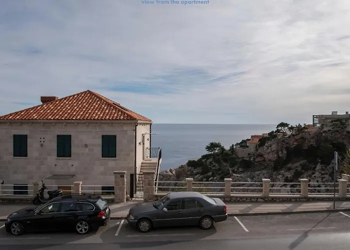 Pulastar - With Terrace דירה *