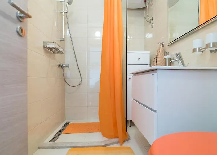 Apartment Pulastar - With Terrace *